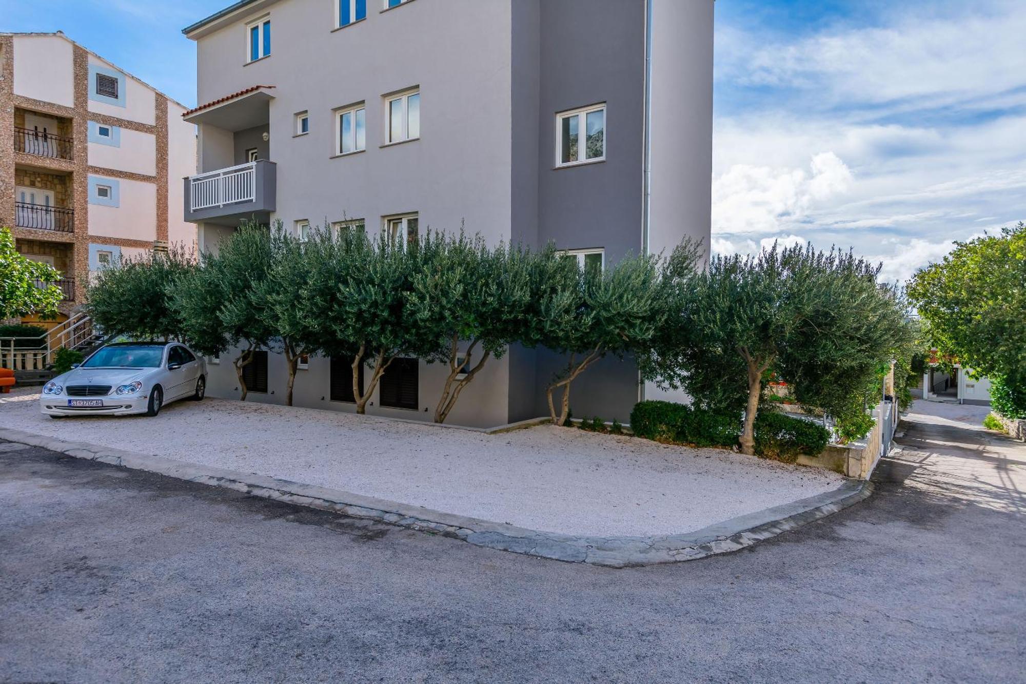 Apartments Kristina أوميس المظهر الخارجي الصورة