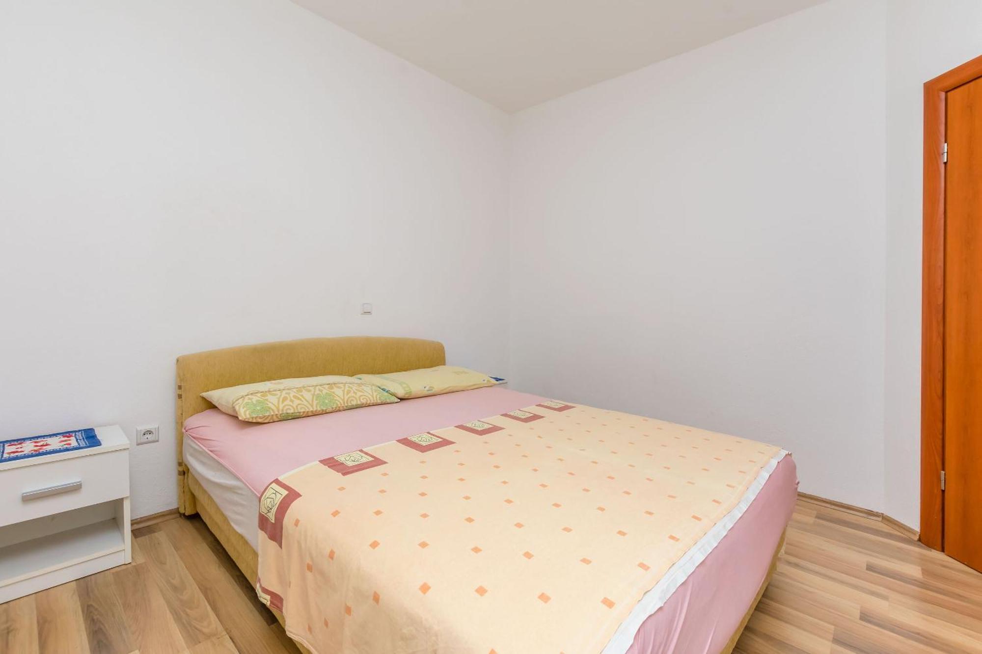 Apartments Kristina أوميس المظهر الخارجي الصورة